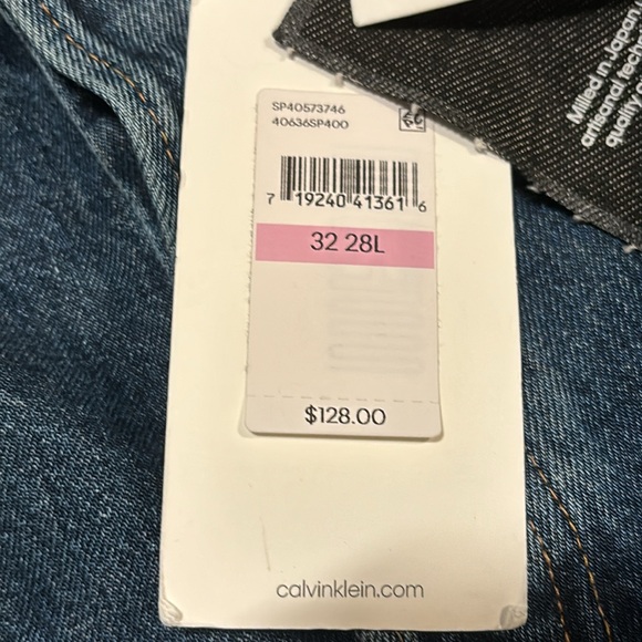 ***NWT*** Calvin Klein Straight Fit Jeans - Picture 8 of 8